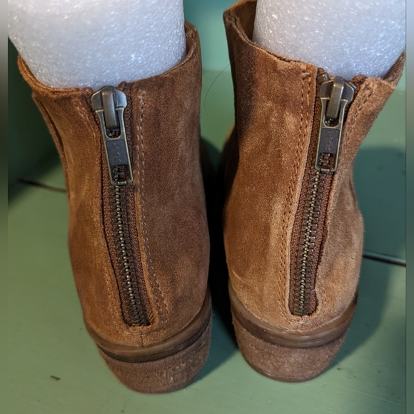 Very Volatile Ankle Boots, Brown Leather, Size 9.5 - Picture 4 of 7